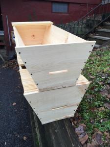 The two hives after the first assembly.